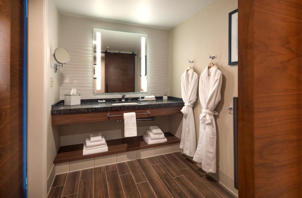 Bear Springs Hotel Highland Extérieur photo